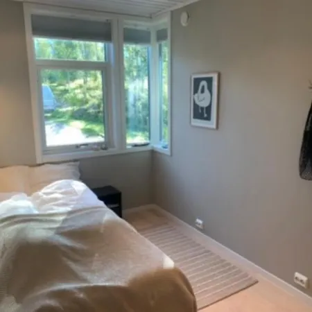 Spektakulaer Naert Sentrum Og Prestvannet Willa Tromsø